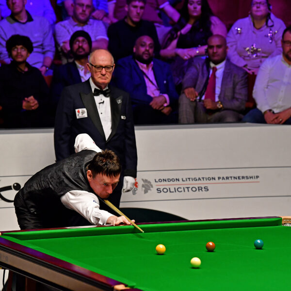 Jimmy White playing a shot at the 2023 World Seniors Snooker Championhsip.